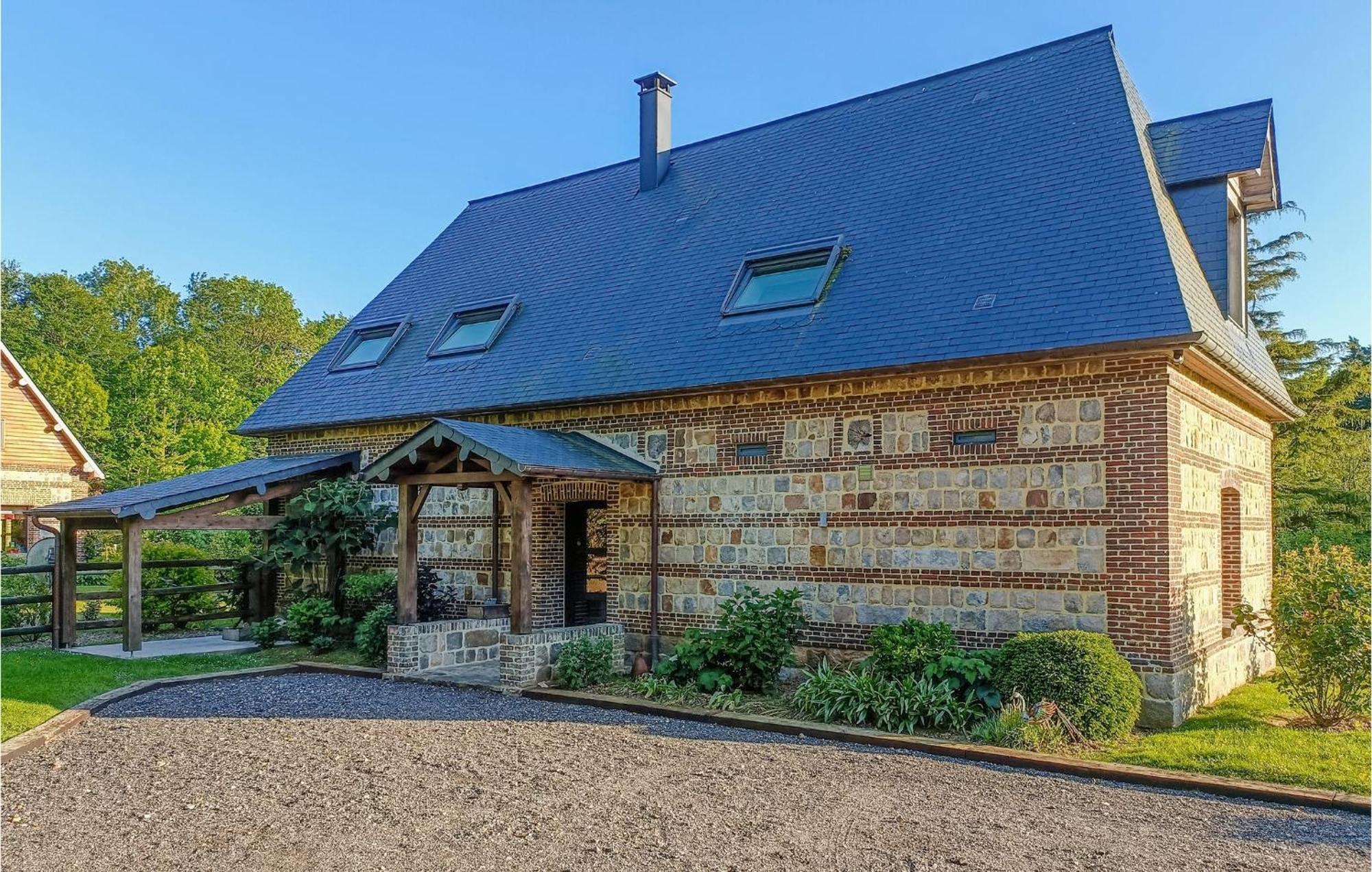 Stunning Home In Paluel With Wifi Eksteriør billede